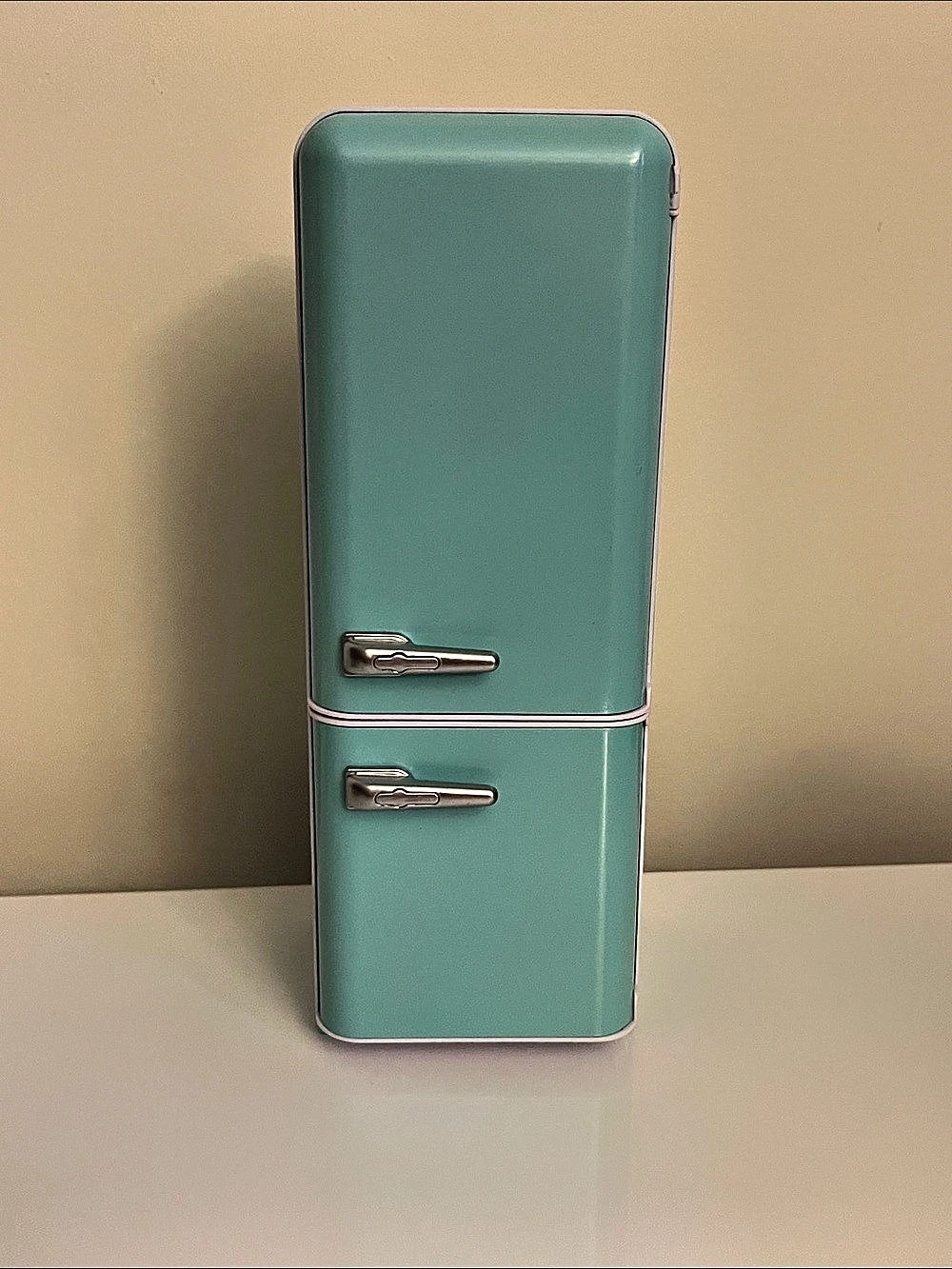 Zuru Mini Brands Fill the Fridge Playset Green(Used no box)